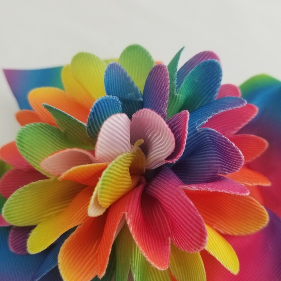 Rainbow Hair Bow - Picture 3 of 3